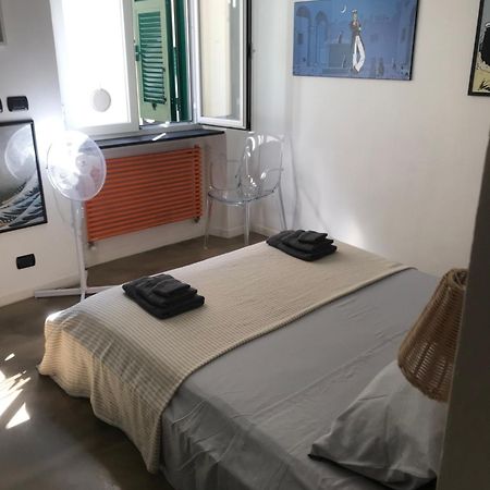 La Casetta In Strada Nuova Genoa Luaran gambar